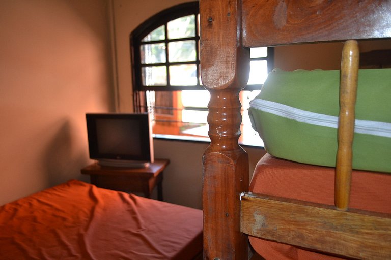 Maranduba Chalé Marbela 9 — 1 Quarto, Piscina, 2 Quadras do