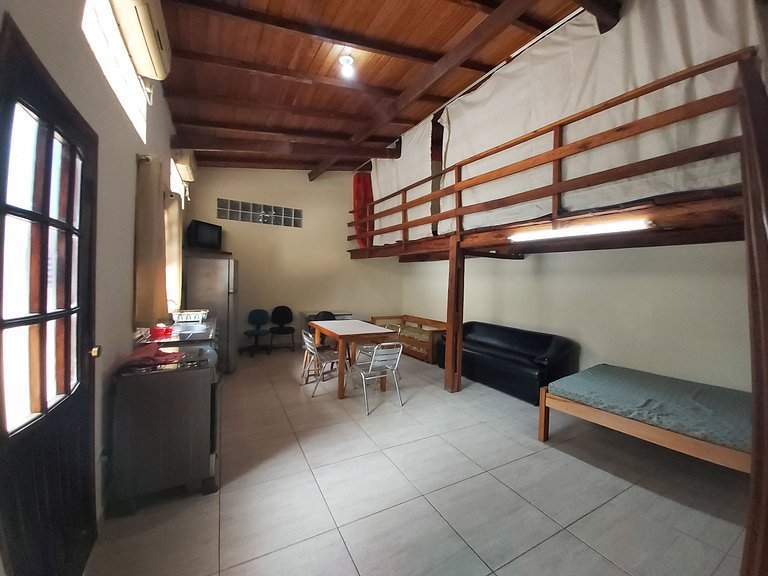 0001.14 - Maranduba - Kitnet Térreo - 6 Pessoas - 2 Quadras
