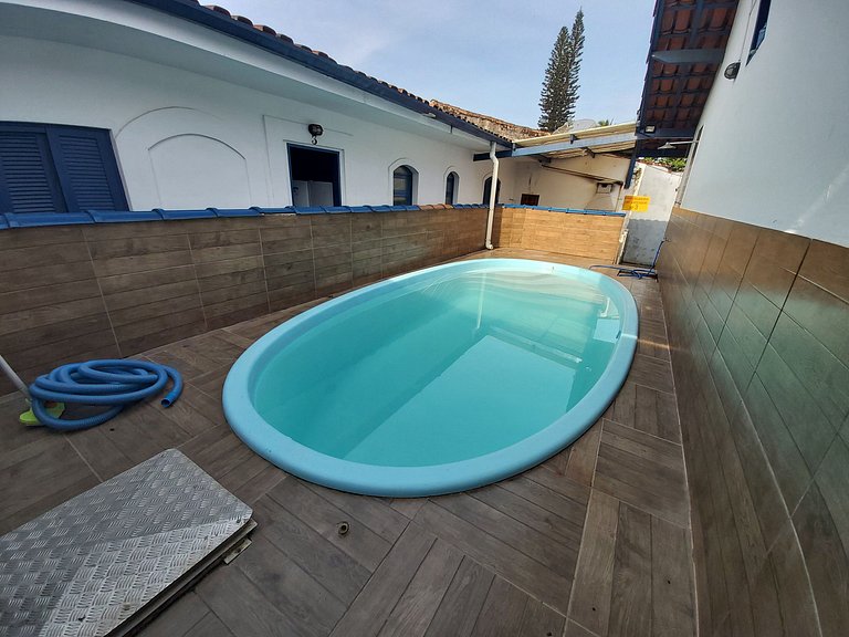 Maranduba Chalé Marbela 5-B — 1 Quarto, Piscina, 3 Quadras d