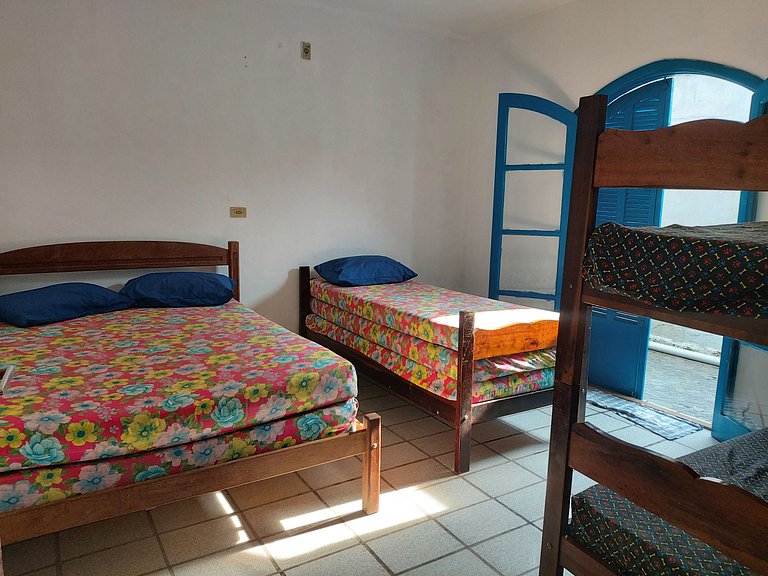 0005.02 - Maranduba - Chalé - 1 Dorm - 6 Pessoas-Ar condicio