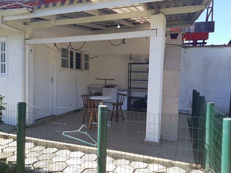 Maranduba Edícula Marbela 5-E — 2 Quartos, Piscina, 2 Quadra