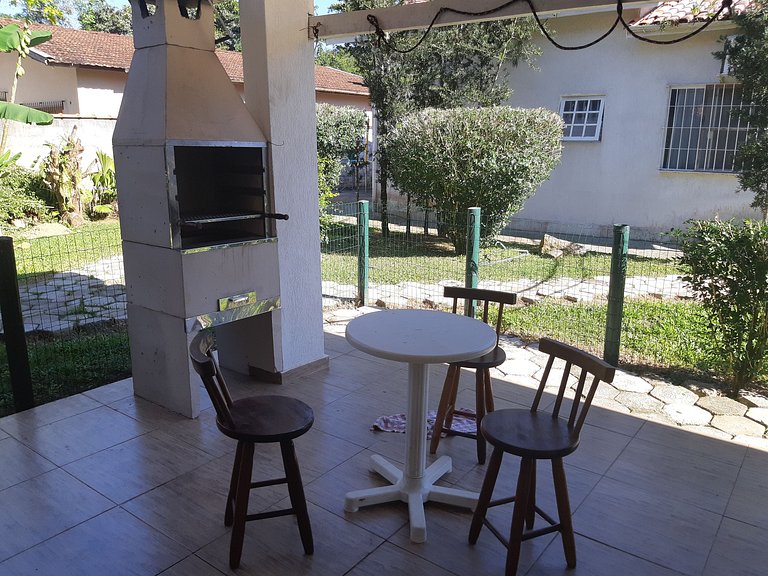 Maranduba Edícula Marbela 5-E — 2 Quartos, Piscina, 2 Quadra