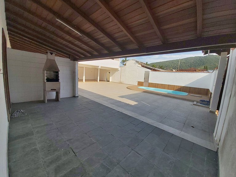 Maranduba Chalé Marbela 6-A — 1 Quarto, Piscina, 3 Quadras d