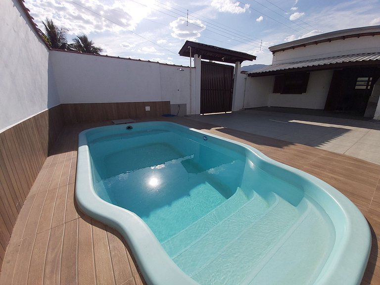 Chalé Maranduba 06-B — 1 Quarto, Piscina, 3 Quadras do Mar