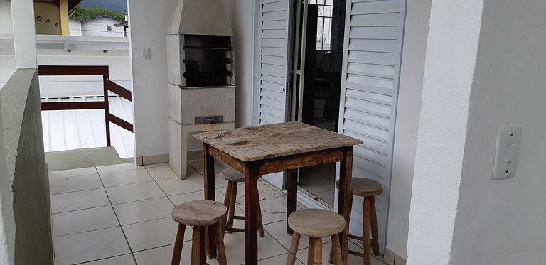 Kitnet Maranduba 06-D — 1º Andar, Piscina, 3 Quadras do Mar