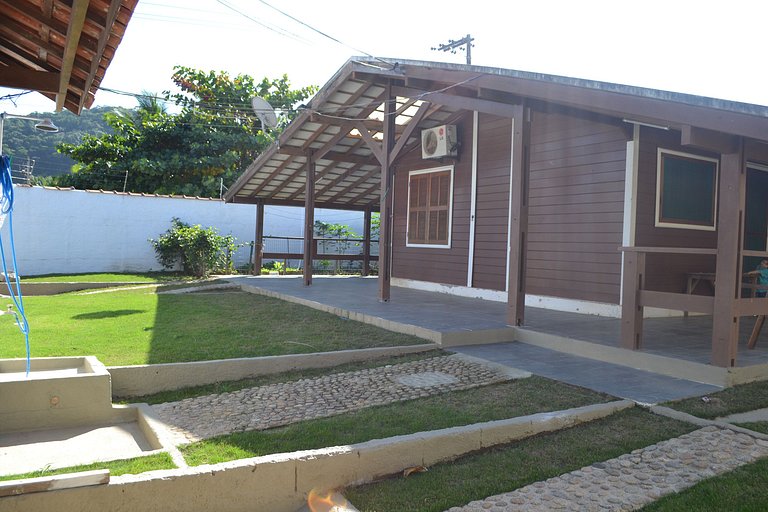 Maranduba Chalé Marbela 6-F — 2 Quartos, Churrasqueira, Pisc