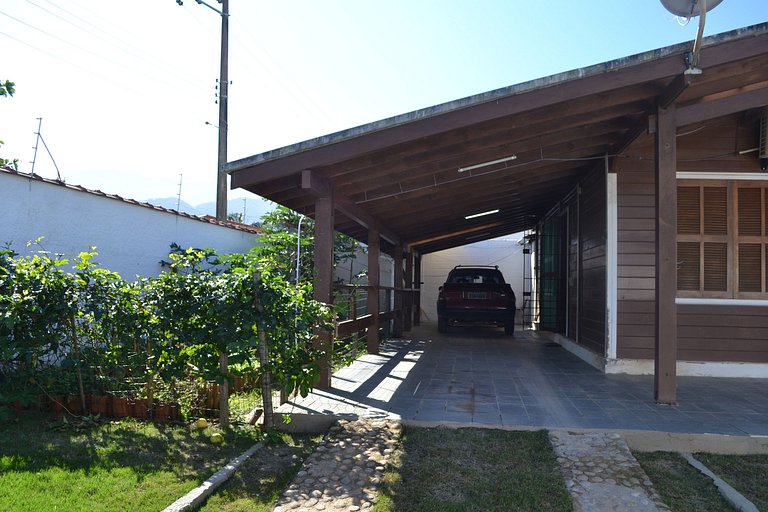 Chalé Maranduba 06-F — 2 Quartos, Churrasqueira, Piscina, 3