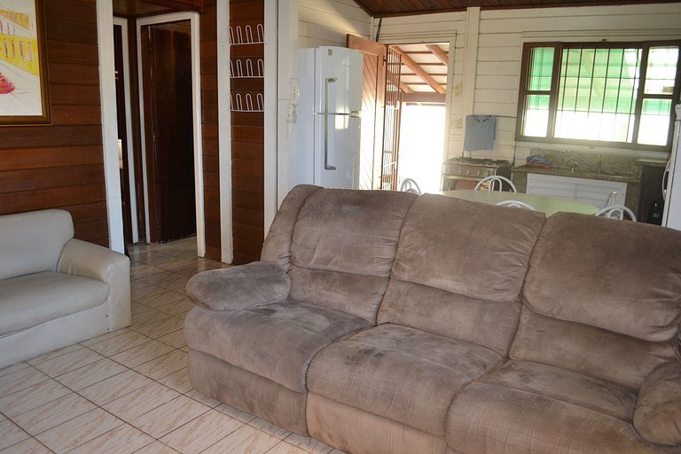 Maranduba Chalé Marbela 6-F — 2 Quartos, Churrasqueira, Pisc