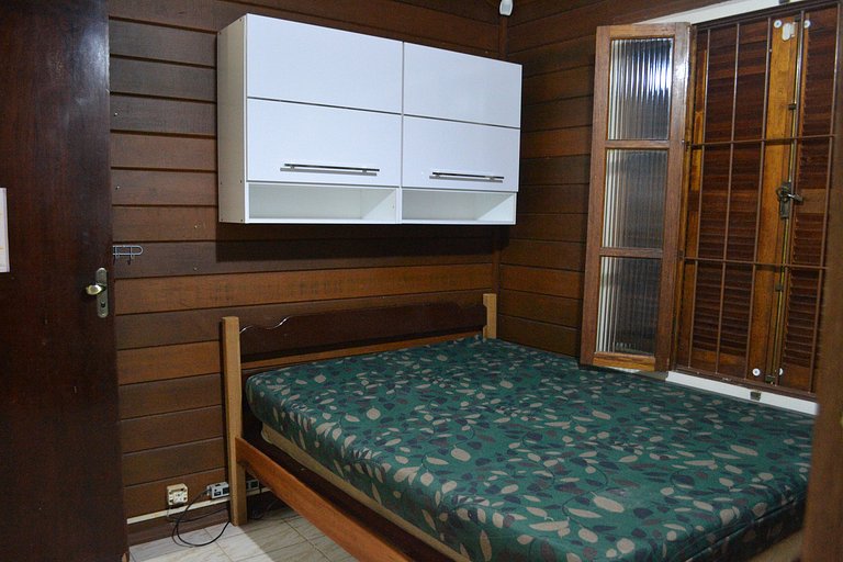 Maranduba Chalé Marbela 6-F — 2 Quartos, Churrasqueira, Pisc