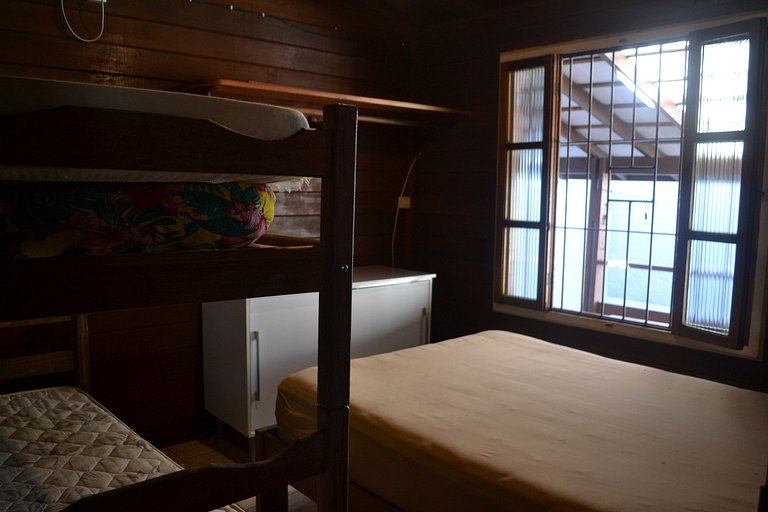 Maranduba Chalé Marbela 6-F — 2 Quartos, Churrasqueira, Pisc