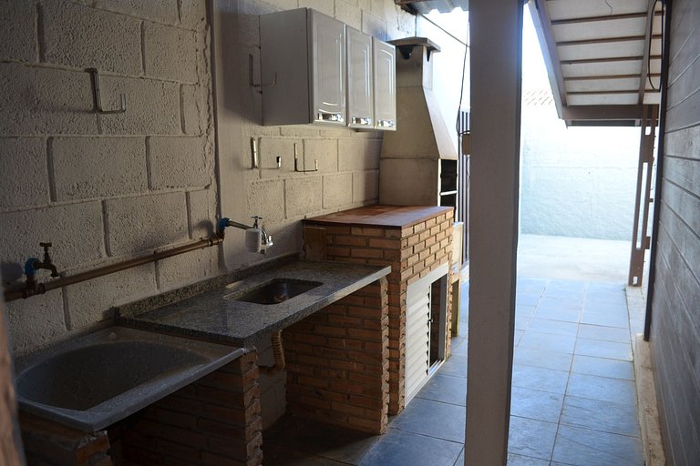 Maranduba Chalé Marbela 6-F — 2 Quartos, Churrasqueira, Pisc