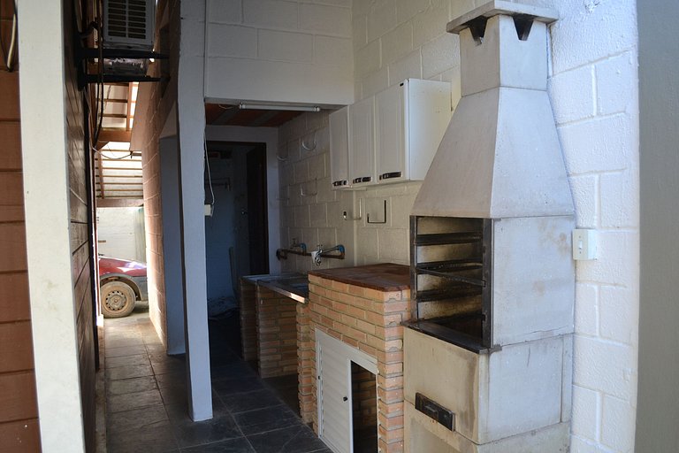 Maranduba Chalé Marbela 6-F — 2 Quartos, Churrasqueira, Pisc