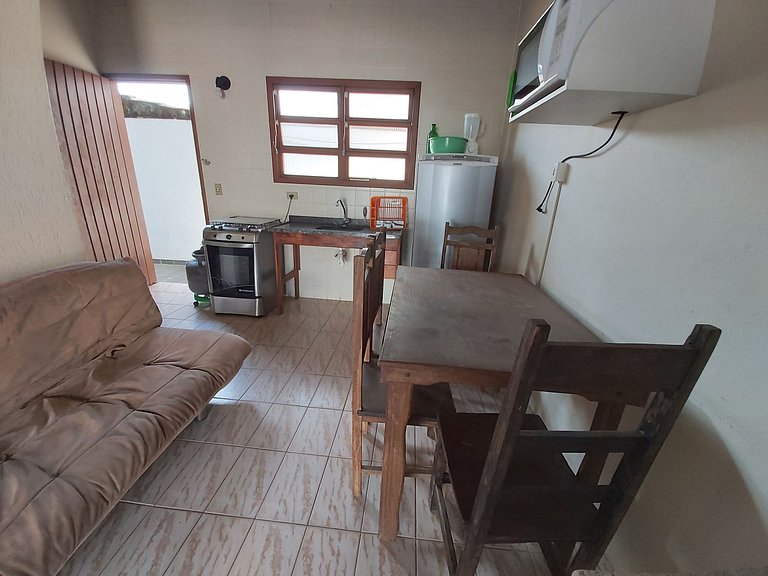 Chalé Maranduba 06-C — 1 Quarto, Piscina, 3 Quadras do Mar