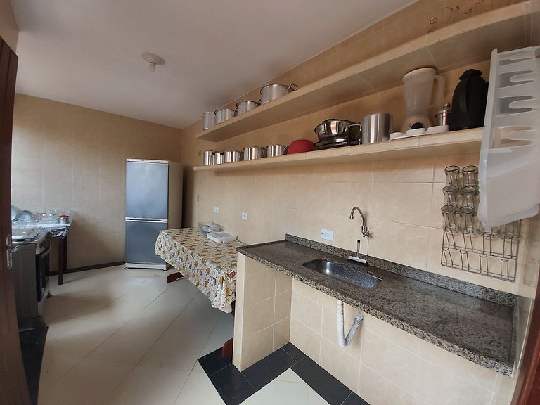 Casa Sapê Grande — 6 Quartos, Piscina, 16 Pessoas, 1 Quadra