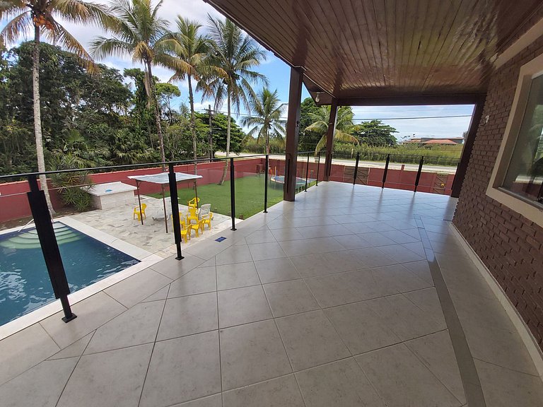 Casa Sapê Grande — 6 Quartos, Piscina, 16 Pessoas, 1 Quadra
