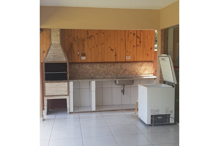 Casa Sapê Grande — 6 Quartos, Piscina, 16 Pessoas, 1 Quadra