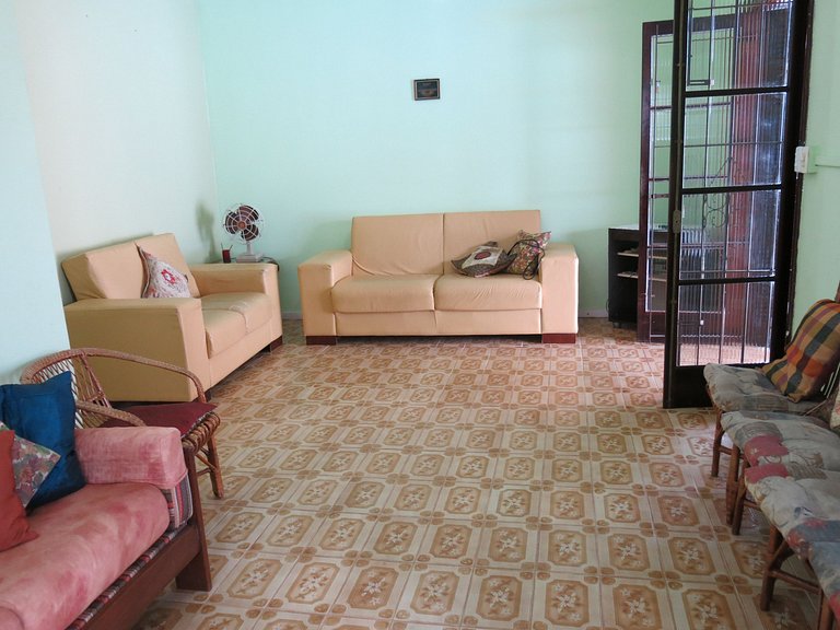 Casa Maranduba — 3 Quartos, Piscina, 12 Pessoas, 1 Quadra do