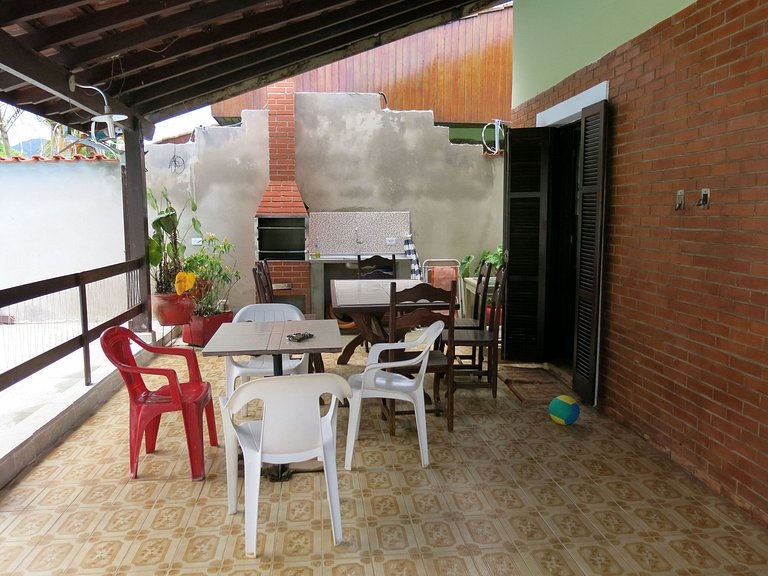 Casa Maranduba — 3 Quartos, Piscina, 12 Pessoas, 1 Quadra do