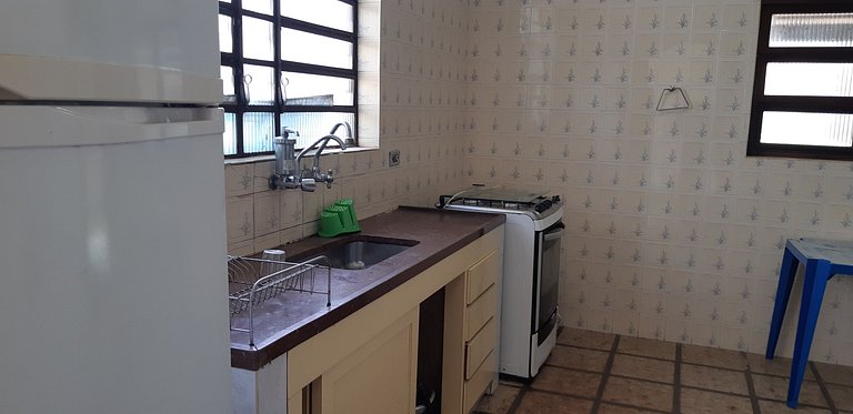 Casa Maranduba — 4 Quartos, Churrasqueira, 12 Pessoas, 1 Qua