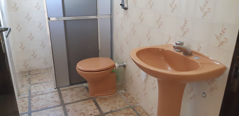 Casa Maranduba — 4 Quartos, Churrasqueira, 12 Pessoas, 1 Qua