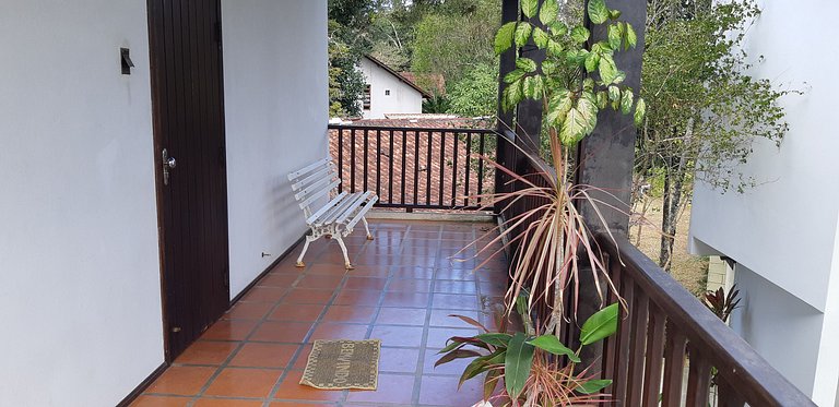 Casa Maranduba — 4 Quartos, Churrasqueira, 12 Pessoas, 1 Qua