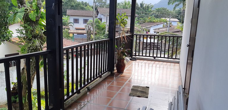 Casa Maranduba — 4 Quartos, Churrasqueira, 12 Pessoas, 1 Qua