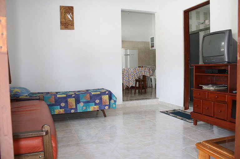 Casa Maranduba B — 2 Quartos, 8 Pessoas, 2 Quadras do Mar