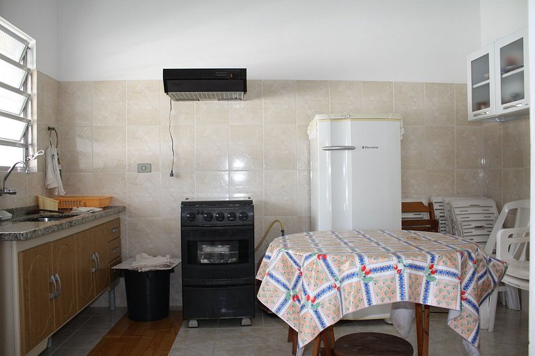 Casa Maranduba B — 2 Quartos, 8 Pessoas, 2 Quadras do Mar