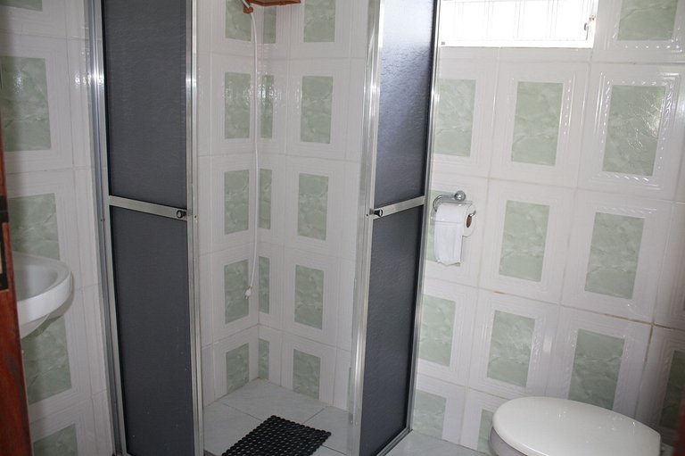 Casa Maranduba B — 2 Quartos, 8 Pessoas, 2 Quadras do Mar