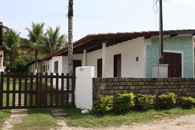 Casa Maranduba A — 2 Quartos, 8 Pessoas, 2 Quadras do Mar