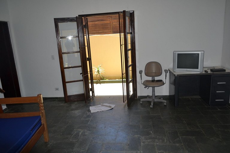 Apartamento Maranduba Suítes — 2 Suítes, 7 Pessoas, 100m do