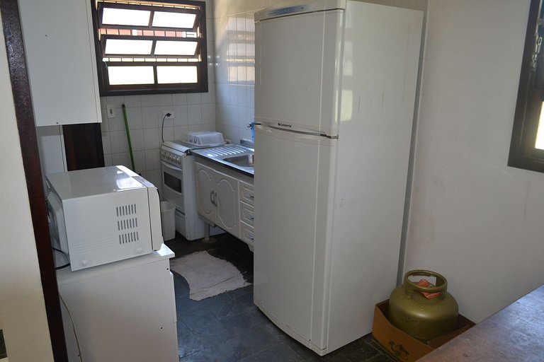 Apartamento Maranduba Suítes — 2 Suítes, 7 Pessoas, 100m do