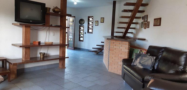Apartamento Maranduba — 3 Quartos, 10 Pessoas, 1 Quadra do M
