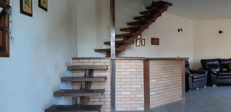 0137.02 - Maranduba - Apartamento - 3 Dorm - 10 Pess - 1 Qua