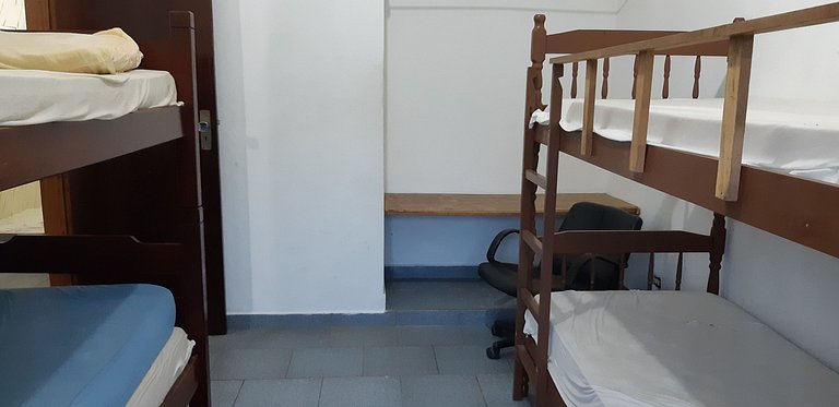 0137.02 - Maranduba - Apartamento - 3 Dorm - 10 Pess - 1 Qua