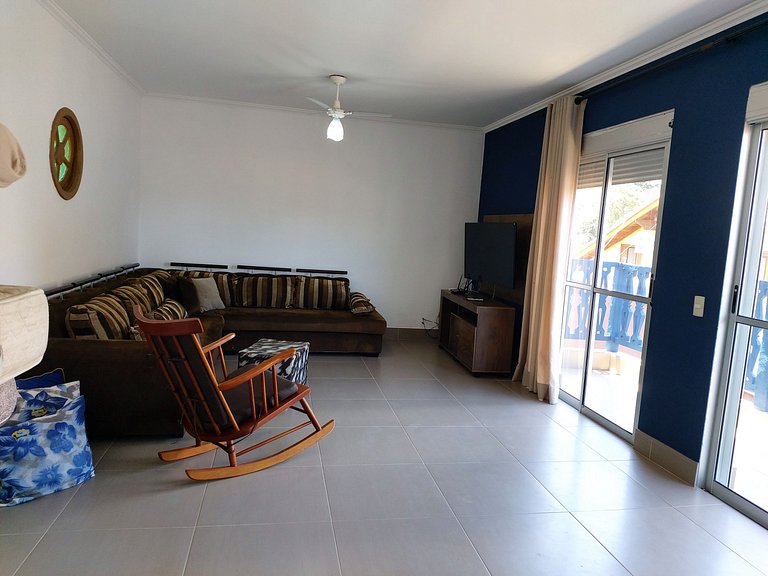 Casa Cond. Sapê — 3 Quartos, Piscina, Salão de Jogos, 12 Pes