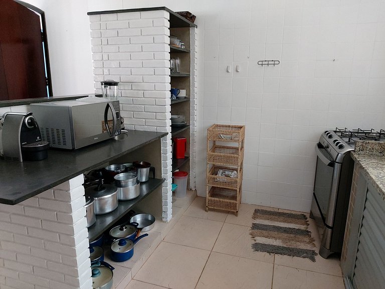 Casa Cond. Sapê — 3 Quartos, Piscina, Salão de Jogos, 12 Pes