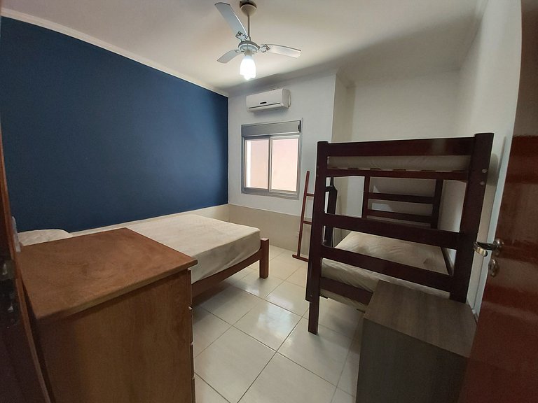 Casa Cond. Sapê — 3 Quartos, Piscina, Salão de Jogos, 12 Pes