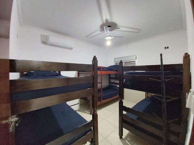 Casa Cond. Sapê — 3 Quartos, Piscina, Salão de Jogos, 12 Pes