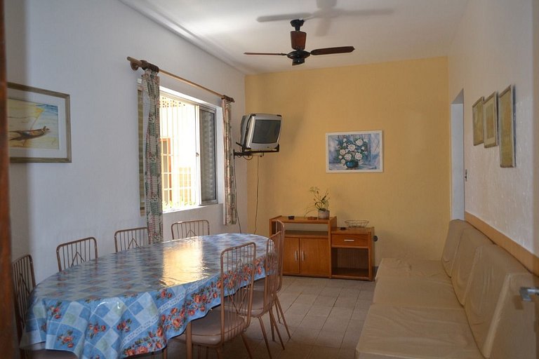 Apartamento Praia Grande — 3 Quartos, 12 Pessoas, 2 Quadras
