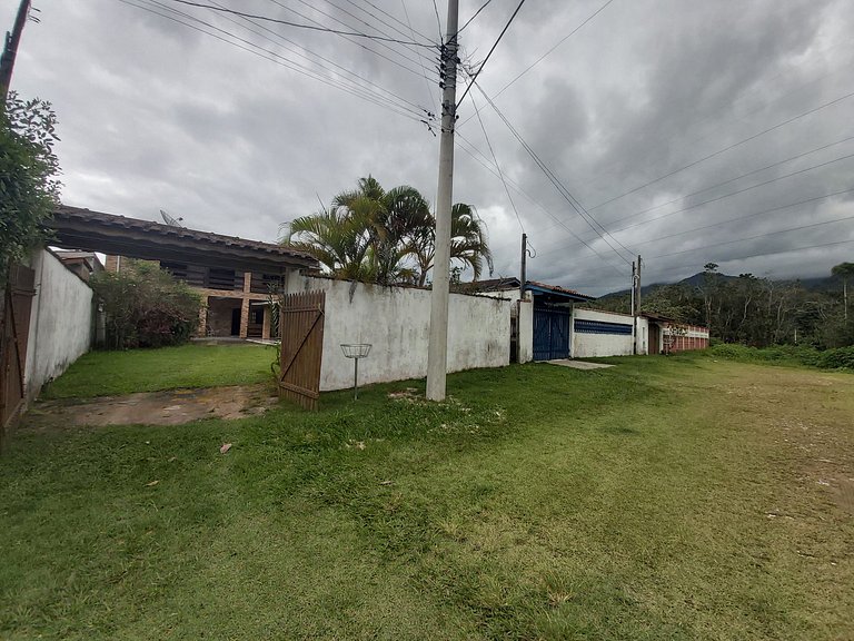 Casa Sapê — 4 Quartos, 12 Pessoas, 2 Quadras do Mar