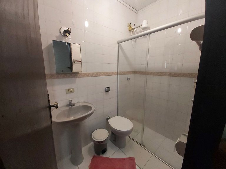 Casa Sapê — 4 Quartos, 12 Pessoas, 2 Quadras do Mar