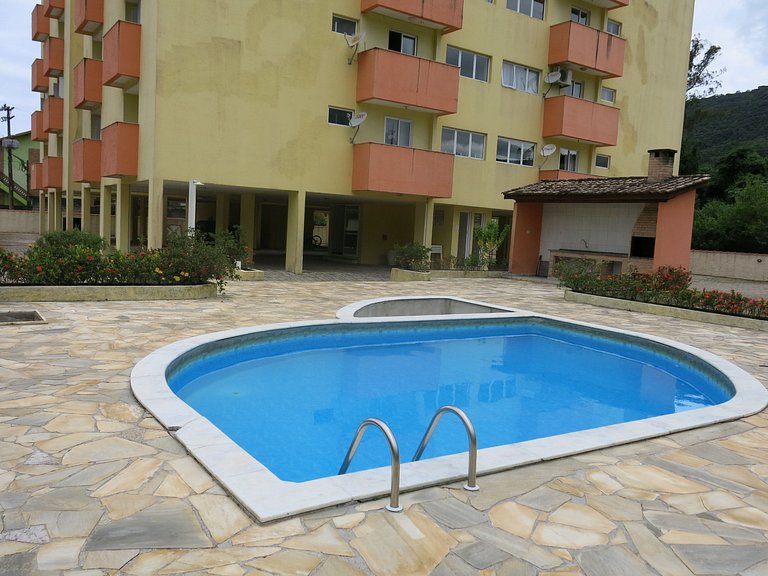 Apartamento Maranduba 32 — 2 Quartos, Piscina, 8 Pessoas