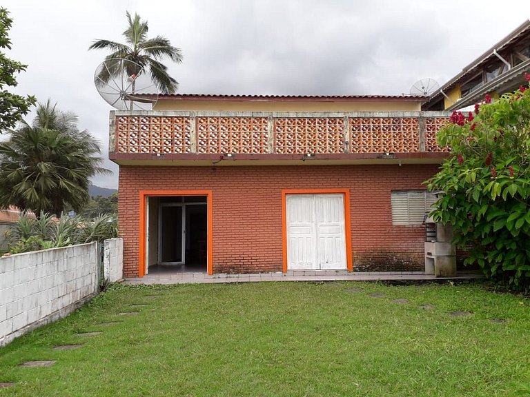 Casa Pé na Praia Sapê — 5 Quartos, 12 Pessoas, Frente ao Mar