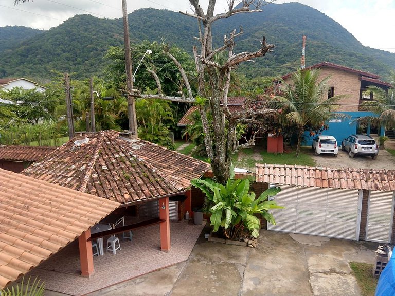 Casa Sapê — 4 Quartos, 16 Pessoas, 2 Quadras do Mar