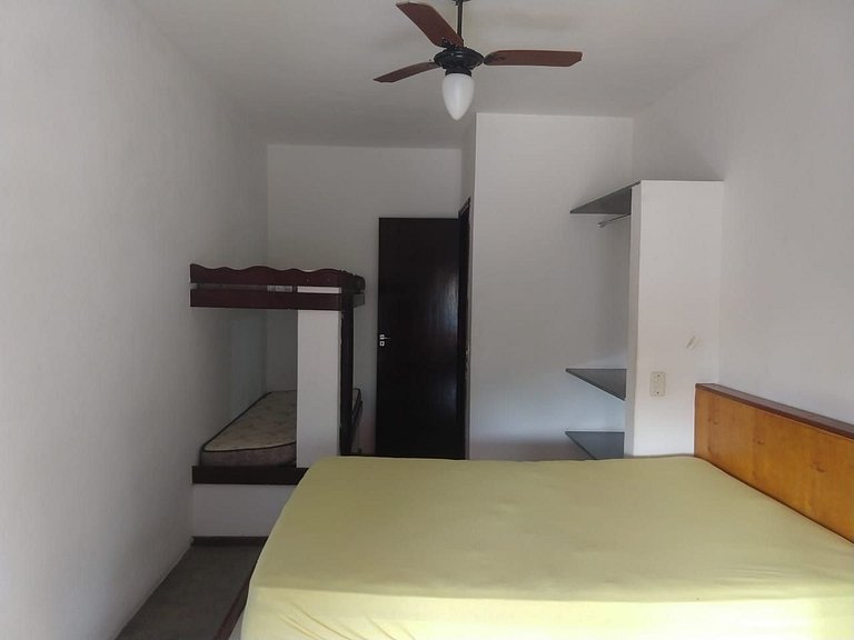 Casa Sapê — 4 Quartos, 16 Pessoas, 2 Quadras do Mar