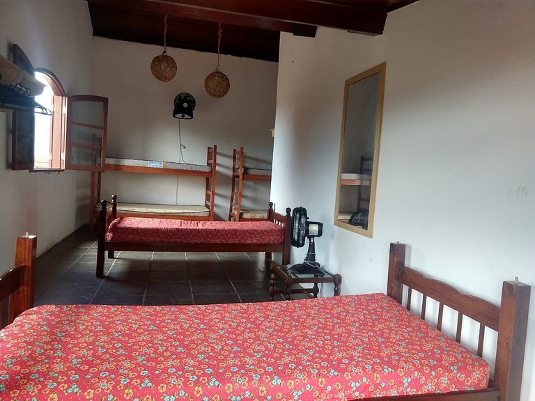 Casa Sapê — 4 Quartos, 16 Pessoas, 2 Quadras do Mar