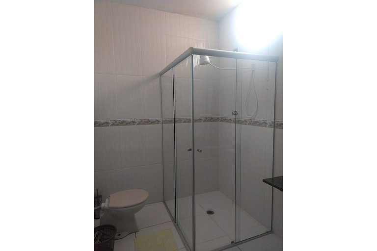 Casa Sapê — 4 Quartos, 16 Pessoas, 2 Quadras do Mar