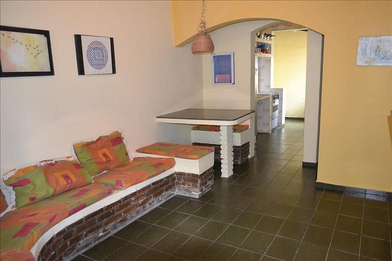 Chalé Lagoinha — 2 Quartos, 6 Pessoas, 1 Quadra do Mar