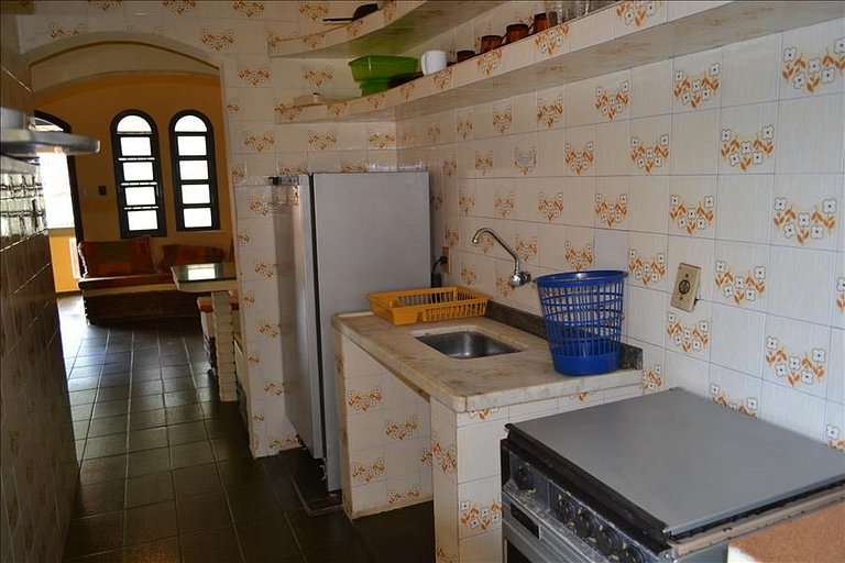 Chalé Lagoinha — 2 Quartos, 6 Pessoas, 1 Quadra do Mar